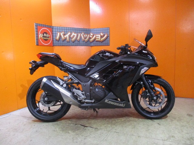 横から見てもこの通り状態グッド！！ここまでの上質車がこの価格は正に他店追従不可能価格！決済価格！！